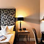 Hotel Steinburg 4*