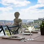Steinburg Отель