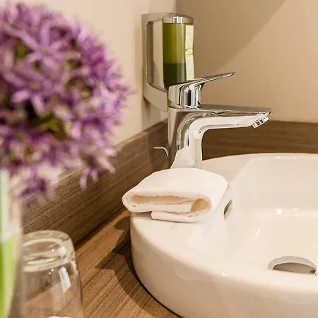 Steinburg Hotel 4*