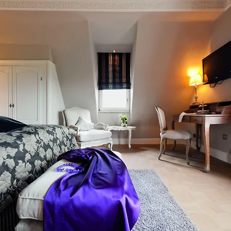 Steinburg 4*