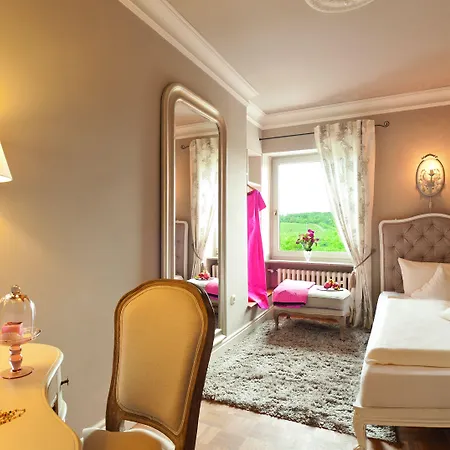 Hotel Steinburg 4*
