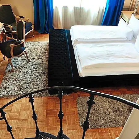 Steinburg 4*
