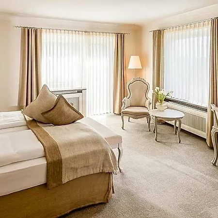 Hotel Steinburg 4*